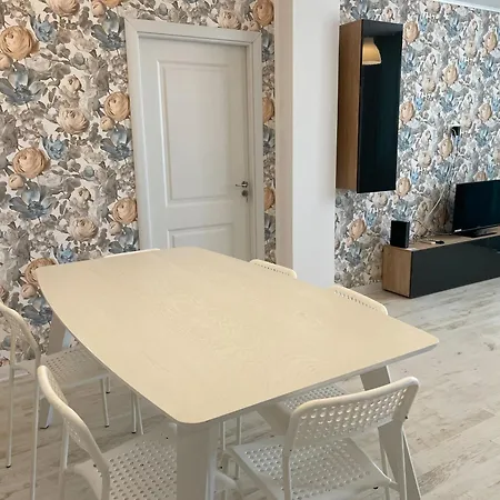 Apartament Hermes Navodari