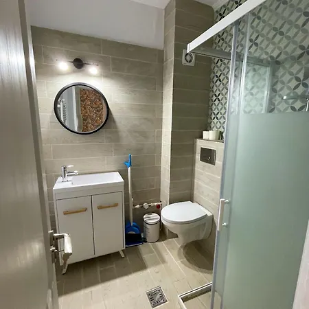 Hermes Apartment